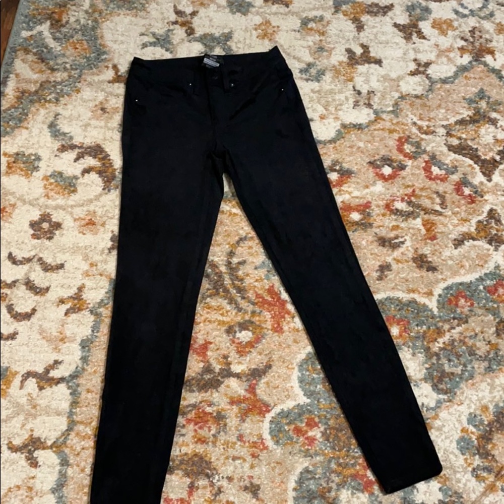 Faux suede skinnies ❤️